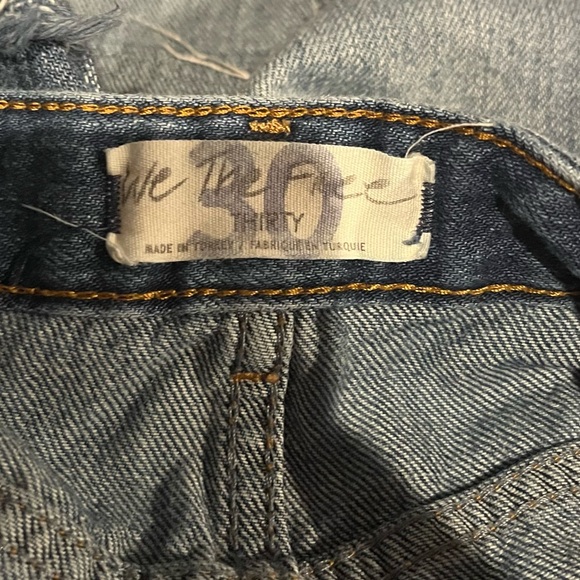 We the free by free people - Picture 3 of 3